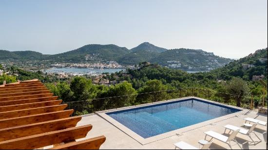 Fantastic villa with harbour views for sale in Puerto de Andrait, Andratx 07157