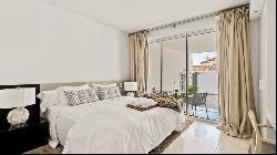 Elegant villa next to the beach in Puente Romano Beach Resort an, Marbella 29602