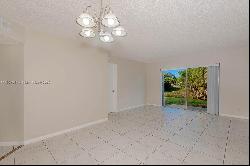 9929 Twin Lakes Dr Unit 26-A, Coral Springs FL 33071