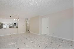 9929 Twin Lakes Dr Unit 26-A, Coral Springs FL 33071