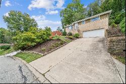 310 Conroy Dr, Green Tree PA 15205