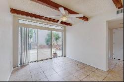 10 La Villita Court NE, Albuquerque NM 87112