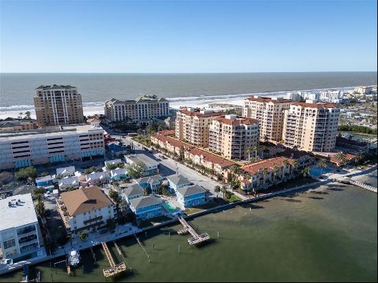 483 E Shore Drive #D3, Clearwater Beach FL 33767