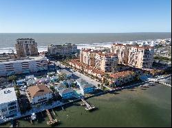 483 E Shore Drive #D3, Clearwater Beach FL 33767