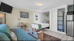 483 E Shore Drive #D4, Clearwater Beach FL 33767