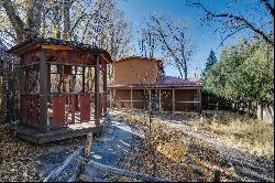 405 Martinez Lane, Taos NM 87571