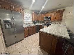 453 London Ct Unit 453, Egg Harbor Township NJ 08234