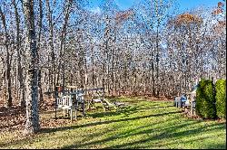 6 Wolf Ridge Gap, Ledyard CT 06339