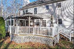 6 Wolf Ridge Gap, Ledyard CT 06339