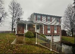 150 Ridge Rd, Center Twp - Bea PA 15001