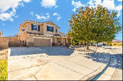 7146 La Sarra Drive, Lancaster CA 93536