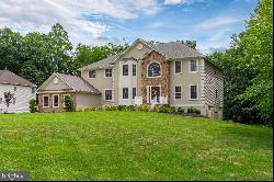 301 Fox Run Court, Mullica Hill NJ 08062