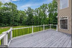 301 Fox Run Court, Mullica Hill NJ 08062