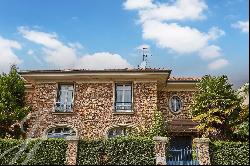 Beautiful stone house to renovate