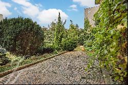 Beautiful stone house to renovate