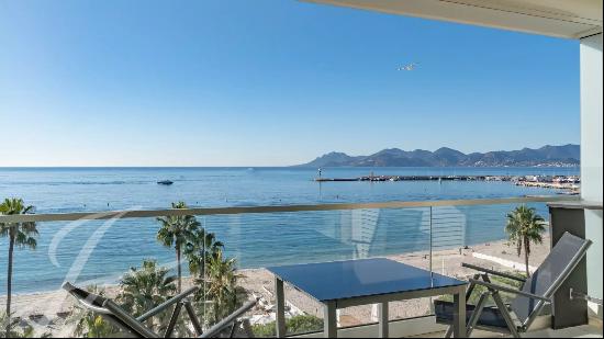 Croisette - 3 bedrooms High floor Panoramic sea view