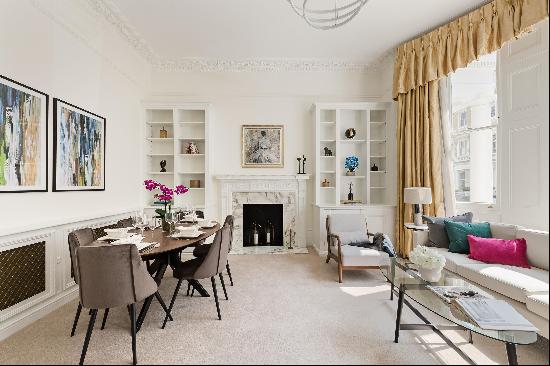 Elegant split-level apartment in the heart of South Kensington, SW7.