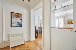 Paris 7th District – A bright 3-bed apartment