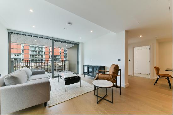 A 3 bedroom apartment available to let in Palmer Road, Battersea, SW11.