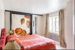 Paris 5th District - A superb pied a terre