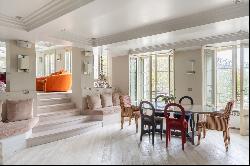 Paris 5th District - A superb pied a terre