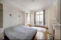 Paris 17th District - A spacious 4-bed apartment