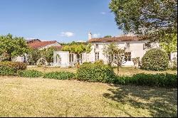 Wine estate north of the Médoc - Well maintained - Charming Girondine - Top-quality farm 