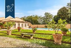 Historical villa in a panoramic position for sale in the province of Pisa