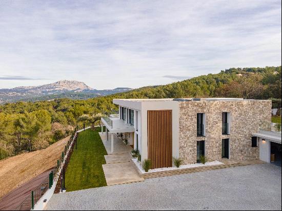 Villa contemporaine d’exception avec Vue panoramique sur la Sainte Victoire