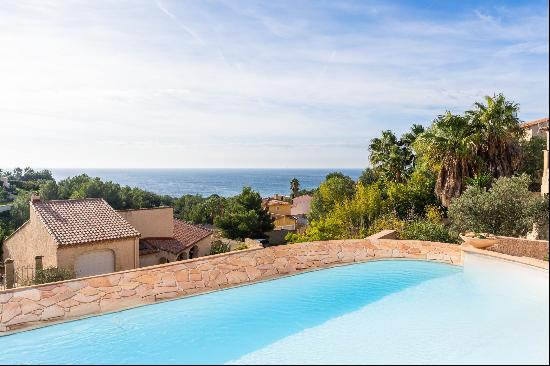 Sausset-les-Pins - Villa with Sea View and Pool