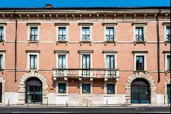 Elegant Renaissance palace in the historic centre of Verona