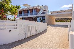 Four Bedroom Modern Villa in Protaras