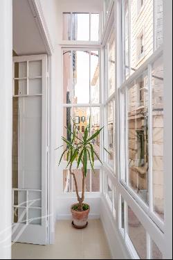 Exquisite 146 sqm flat in the historical heart of Mahon