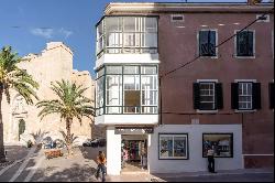 Exquisite 146 sqm flat in the historical heart of Mahon