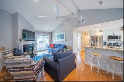 Pristine Stone Harbor Townhome