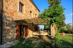 country house dating 1800 overlooking Todi