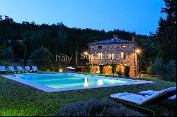 country house dating 1800 overlooking Todi