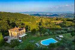 country house dating 1800 overlooking Todi