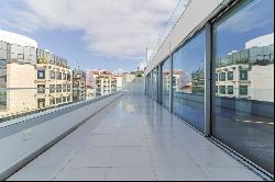 Triplex, 4 bedrooms, for Sale