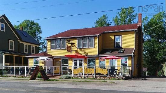 Annapolis Royal Commercial Sale