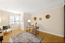 55+ Ground-Level End Unit Condo!