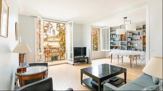 Apartment for sale in Paris, France