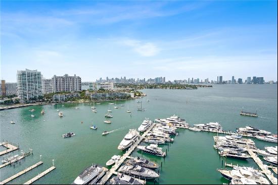 Direct bay facing, 2 bed/ 2.5 bath unit located right in the heart of Sunset Harbour. Enjo