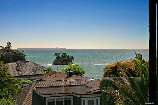 2A Sharon Road, Browns Bay, Auckland, NEW ZEALAND