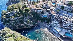 Private Villa for sale in Taormina (Italy)