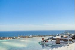 Two-Bedroom Penthouse with Large Terrace, Jacuzzi, and Sea Views