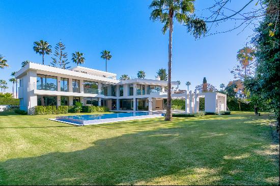 Modern villa in Sotogrande