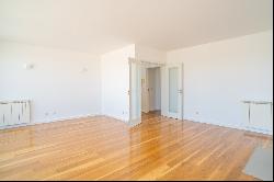 Flat, 3 bedrooms, for Sale