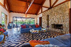 Country house with rustic elegance and full leisure amenities at Fazenda Boa Vis