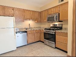 1066 Millpond Road Unit H, Valparaiso IN 46385